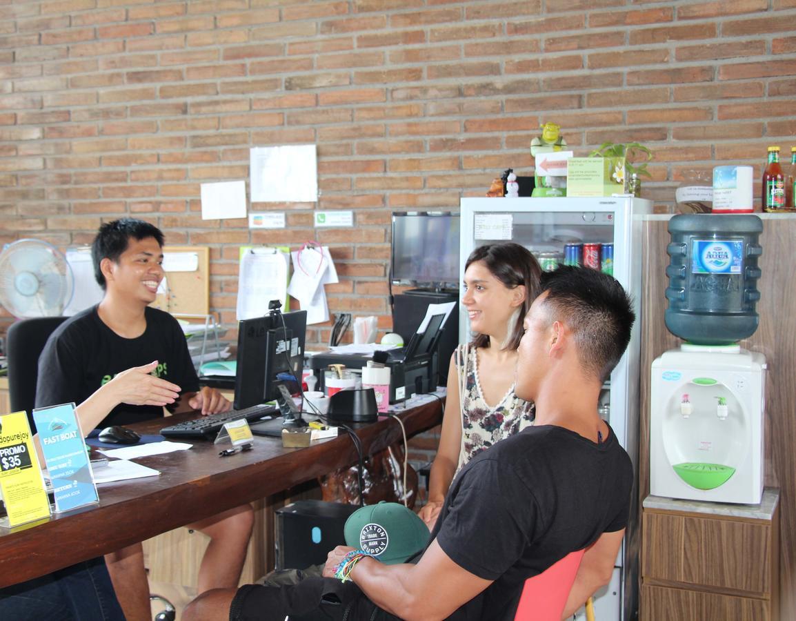 Bali Caps Hostel Kuta Lombok Eksteriør billede