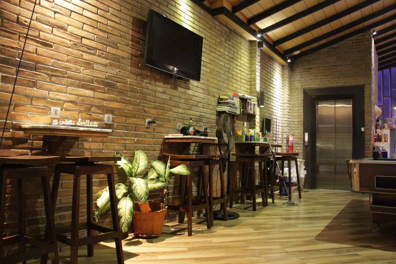 Bali Caps Hostel Kuta Lombok Eksteriør billede